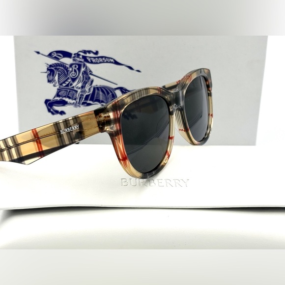 Burberry Sunglasses Plaid Frame Smoke Lens OBE4432U 412287 54-17-140 NWT - Picture 5 of 15